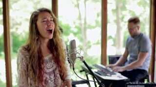 Lauren Daigle - How Can It Be