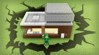 ПОЧЕМУ МОЙ ДОМ ОТРЕЗАЛО ОТ ДЕРЕВНИ ЖИТЕЛЕЙ В МАЙНКРАФТ  Риколит Minecraft