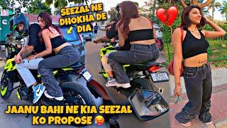 Jaanu Bahi Ne Seezal Ko Propose Ker Lia  Seezal Ne Dhokha De Dia  @Motovloggerjannustunts