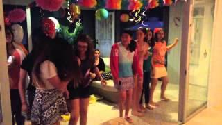 Tween Girls Fun Dancy Party