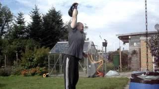 60 kg kettlebell pushpress x 10 reps