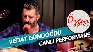 Vedat Gündoğdu - Görmüyor & Erenler  Radyo Özgür - Canlı Performans 