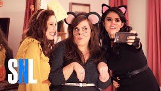 A Girls Halloween - SNL