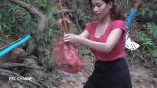 Amazing Girl Uses PVC Pipe Compound BowFishing To Shoot Fish Khmer Fishing At