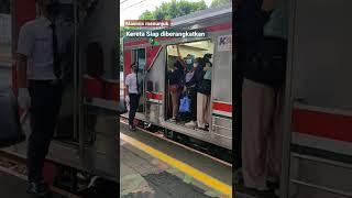 Kereta ke Bogor siap berangkat  #shorst #krl #trainspeed  #trainsapsanspeed