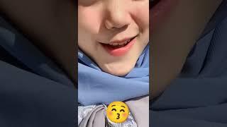 hijab bibir merah bikin nafsu