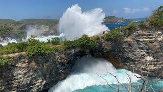 MUST SEE TOWERING WAVE crashes into Broken Beach #nusapenida #bali