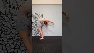 Fall Backbend Easy tutorial  #homeworkout #stretching #shorts #yoga #tips #gymnastics #exercise