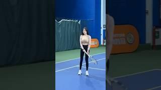 테니스 처음 치는 모습이 귀엽네 #tennis #short #cute