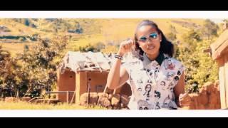 Miss Claudia Tapakevitsy CLIP MALAGASY-Look Gasy MADAGASCAR 2017