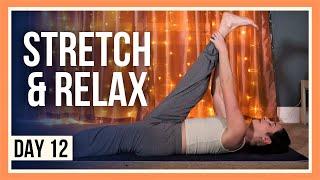 15 min Yoga for Sleep – Day #12 YOGA FOR HIPS & LOWER BACK