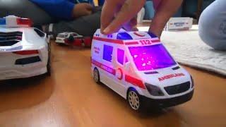 Kaan Aras ve Çağana ışıkları yanan ambulans oyuncak aldım oyuncağımız geldi birlikte oyun oynadık