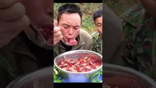 Chiến siêu tiết canh cùng chú anh #mukbang