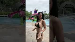 Thai girls say Sexy mak mak