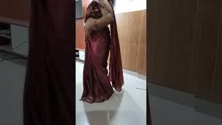 HOT KERALA AUNTY CHANGING SAREE