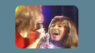 Tina Turner & Ann Margret   Honky tonk woman 1975