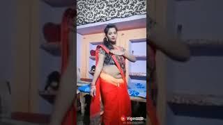 Bhabhi Dancing in Saree Showing Sexy Navel on TikTok  Anita Yadav