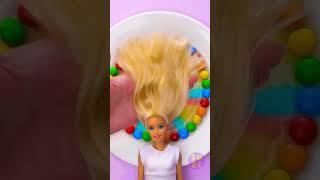 Cool Lifehack to quickly dye your Barbie dolls hair different colors🩷