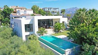 MODERN Style Villa FOR SALE in LA ALQUERIA Benahavis