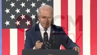 Em nova gafe Biden cumprimenta o homem invisível após coletiva