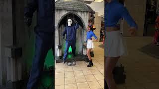 MICHAEL MYERS FAIL Merrick & @LibertyBarros @spirithalloween #halloween #animatronics #prank