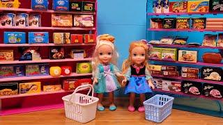 Color challenge  Elsa & Anna toddlers - grocery store - shopping - Barbie