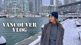 VANCOUVER VLOG  Winter Wonderland vibes heavy snow in Vancouver & Capilano Suspension Bridge Park