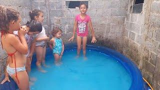 uma tarde na piscina com elas #diversão