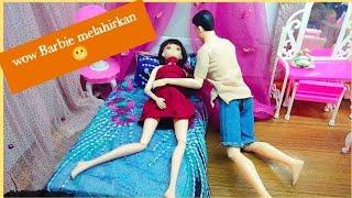 Barbie hamil melahirkan bayi dirumah bersama Ken bukan di rumah sakit #barbie #barbiehamil
