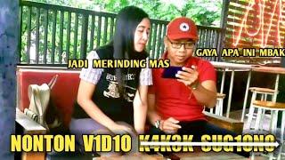 REAKSI  SI  MANIS  NONTON  VIDEO