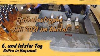 Helfer im Ahrtal nach der Flutkatastrophe 31 Juli 2021 Mayschoß