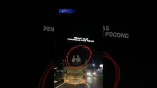 GEGER Penampakan pocong di atas mobil #ceritahorrorstory