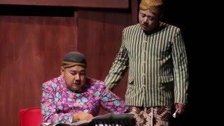 Dagelan lucu ... Gareng Rakasiwi dkk dalam lakon Umuk Keblusuk part 03