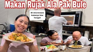 BULE ANEHMAKAN RUJAK ULEG DI MICROWAVE DULU