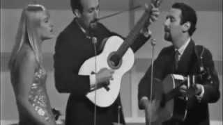 Puff The Magic Dragon -- Peter Paul & Mary  Live 1965