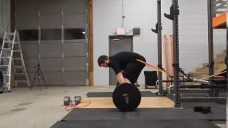Deadlift with band around hips
