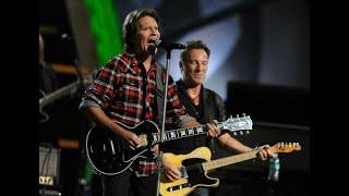 Bruce Springsteen & John Fogerty CCR Play Roy Orbison’s “Pretty Woman” at Madison Square Garden