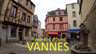 Wandering around Vannes Brittany France. A 5 minute video giving a taste of this beautiful city.