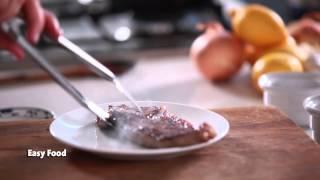 Easy Food sizzle steak and sauce