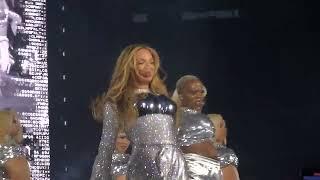 Beyoncé - Run The World Girls Paris France - Renaissance World Tour Live Stade de France HD