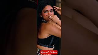 Hot Mrunal Thakur #mrunalthakur