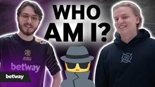 Hampus & Aleksib play WHO AM I?