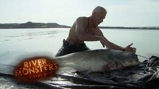 Spanish Wels Catfish Nearly Bites Jeremy  CATFISH  River Monsters