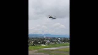 Pesawat Boeing 737 Trigana Air Take Off Bandara Wamena Papua