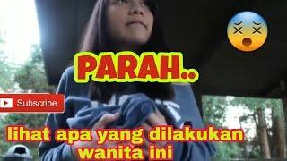 LIHAT APA YANG DI LAKUKAN WANITA INI