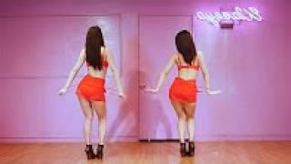 WAVEYA mirror Twerking Merry Christmas presents 웨이브야 의