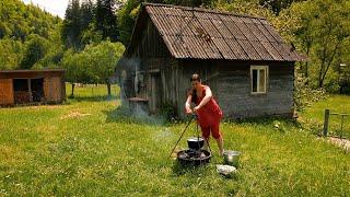 THE WOMAN LIVES ALONE IN THE MOUNTAINS Campfire Cooking