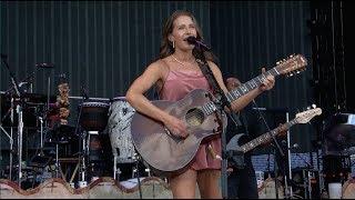 Caroline Jones - Worth The WaitDanny’s Song Live Opening for Jimmy Buffett and The Eagles