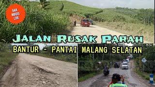 akses jalan rusak parah menuju pantai malang selatan