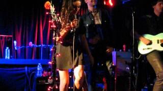 Lindi Ortega - Love Is Love featuring Brett Detar